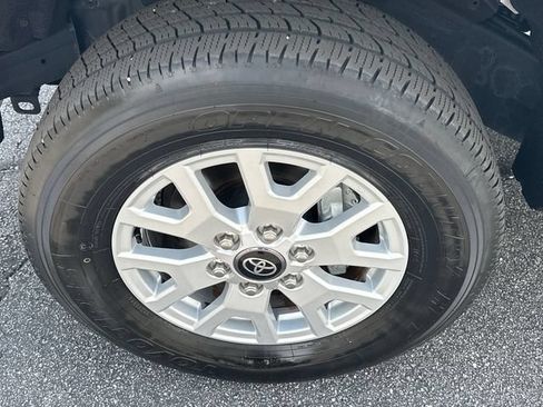 Used 2024 Toyota Tacoma TRD Sport RWD image 25