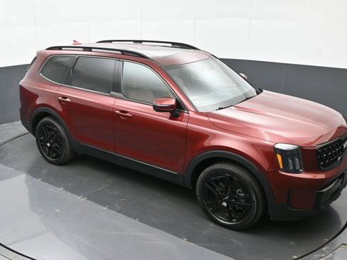 Used 2024 Kia Telluride EX X-Line image 32