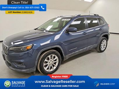 Used 2019 Jeep Cherokee Latitude w/ Popular Appearance Group