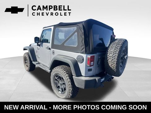 Used 2016 Jeep Wrangler Sport AWD/4WD image 3