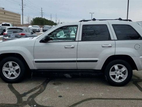 Used 2007 Jeep Grand Cherokee Laredo image 5