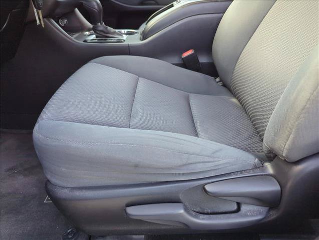 Used 2017 Toyota Highlander LE AWD/4WD image 11