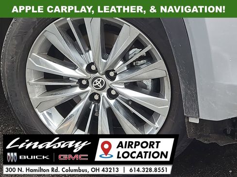 Used 2024 Toyota Grand Highlander Platinum image 2