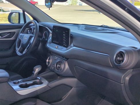 Used 2025 Chevrolet Blazer LT FWD image 22