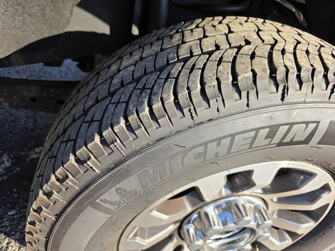 Used 2021 Ford F350 Lariat w/ Lariat Value Package image 22