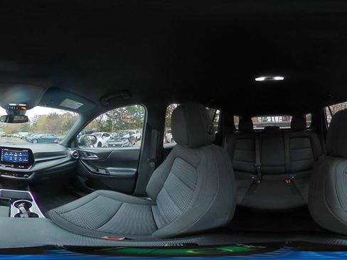 Used 2025 Chevrolet Equinox LT image 41