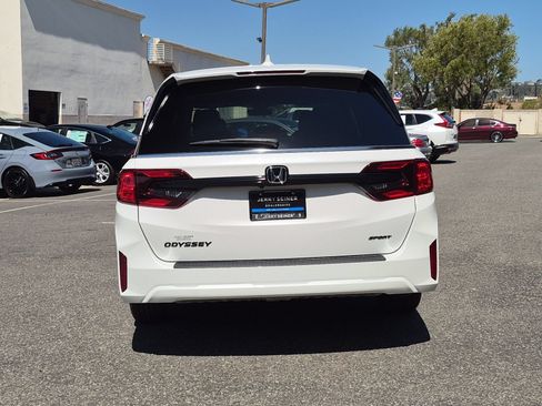 New 2026 Honda Odyssey Sport-L image 4