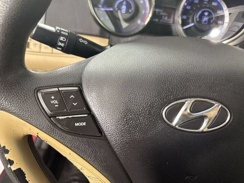 Used 2012 Hyundai Sonata GLS w/ Popular Equipment Pkg FWD image 11