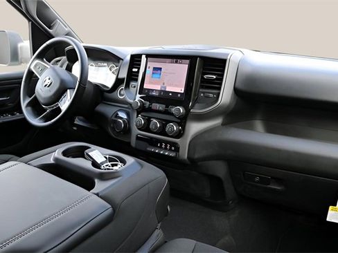 New 2026 RAM 1500 Express image 15