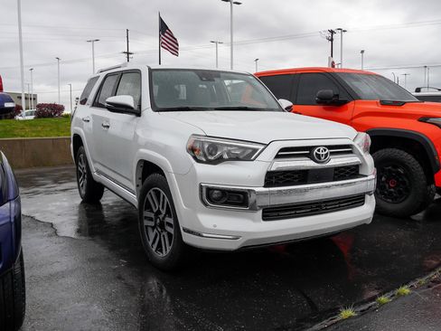 Used 2024 Toyota 4Runner Limited image 2