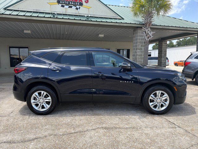 Used 2020 Chevrolet Blazer LT FWD image 2