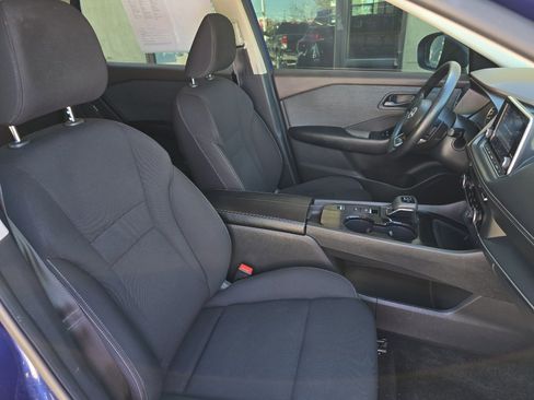 Used 2023 Nissan Rogue S image 24