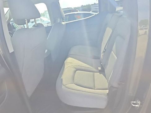 Used 2018 Chevrolet Colorado W/T w/ WT Convenience Package AWD/4WD image 6