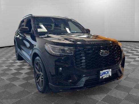 Used 2025 Ford Explorer ST AWD/4WD image 7