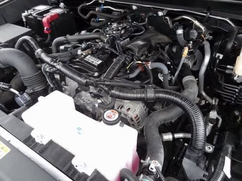 Used 2024 Toyota Tacoma SR5 image 39