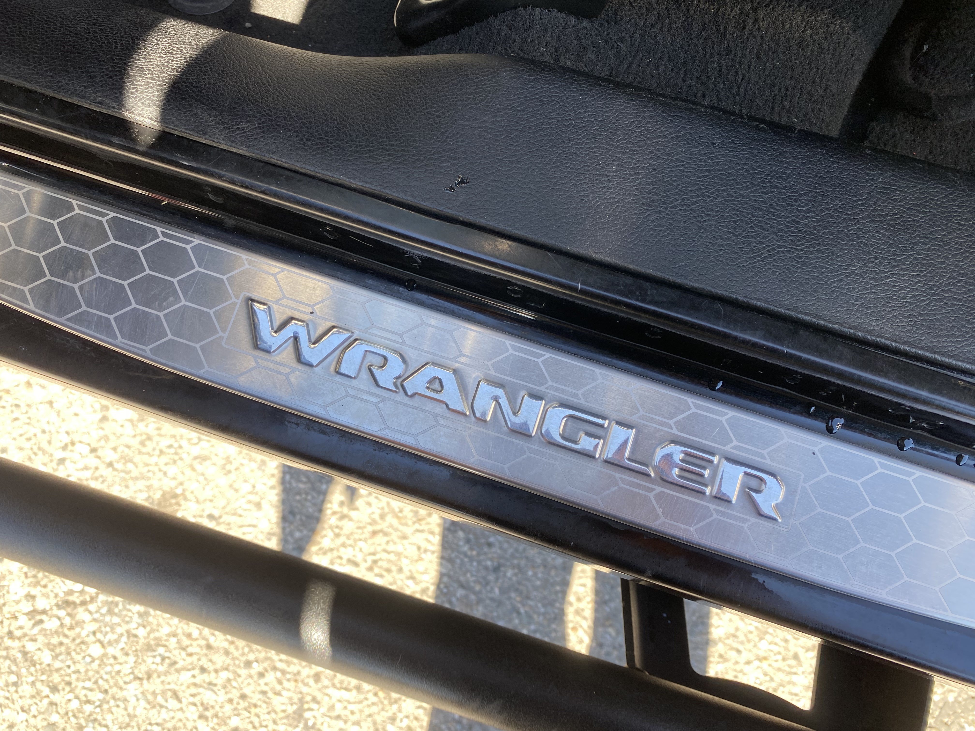 Used 2023 Jeep Wrangler Unlimited Rubicon 4xe AWD/4WD image 29
