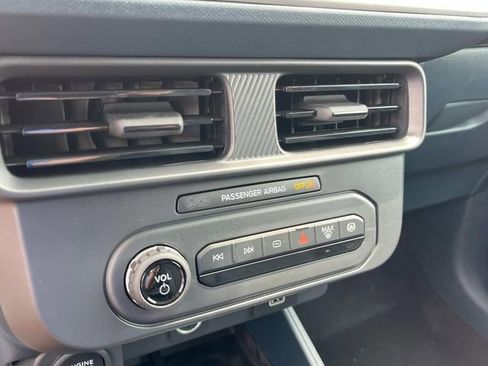 New 2025 Ford Maverick XLT w/ XLT Luxury Package image 33