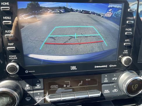 Used 2022 Toyota Highlander XSE AWD/4WD image 20