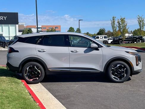 New 2026 Kia Sportage S AWD/4WD image 9