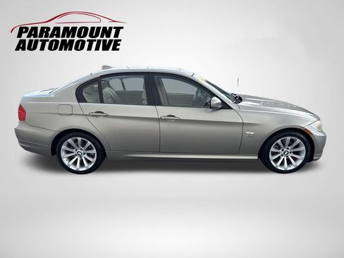 Used 2011 BMW 328i xDrive Sedan AWD/4WD image 8