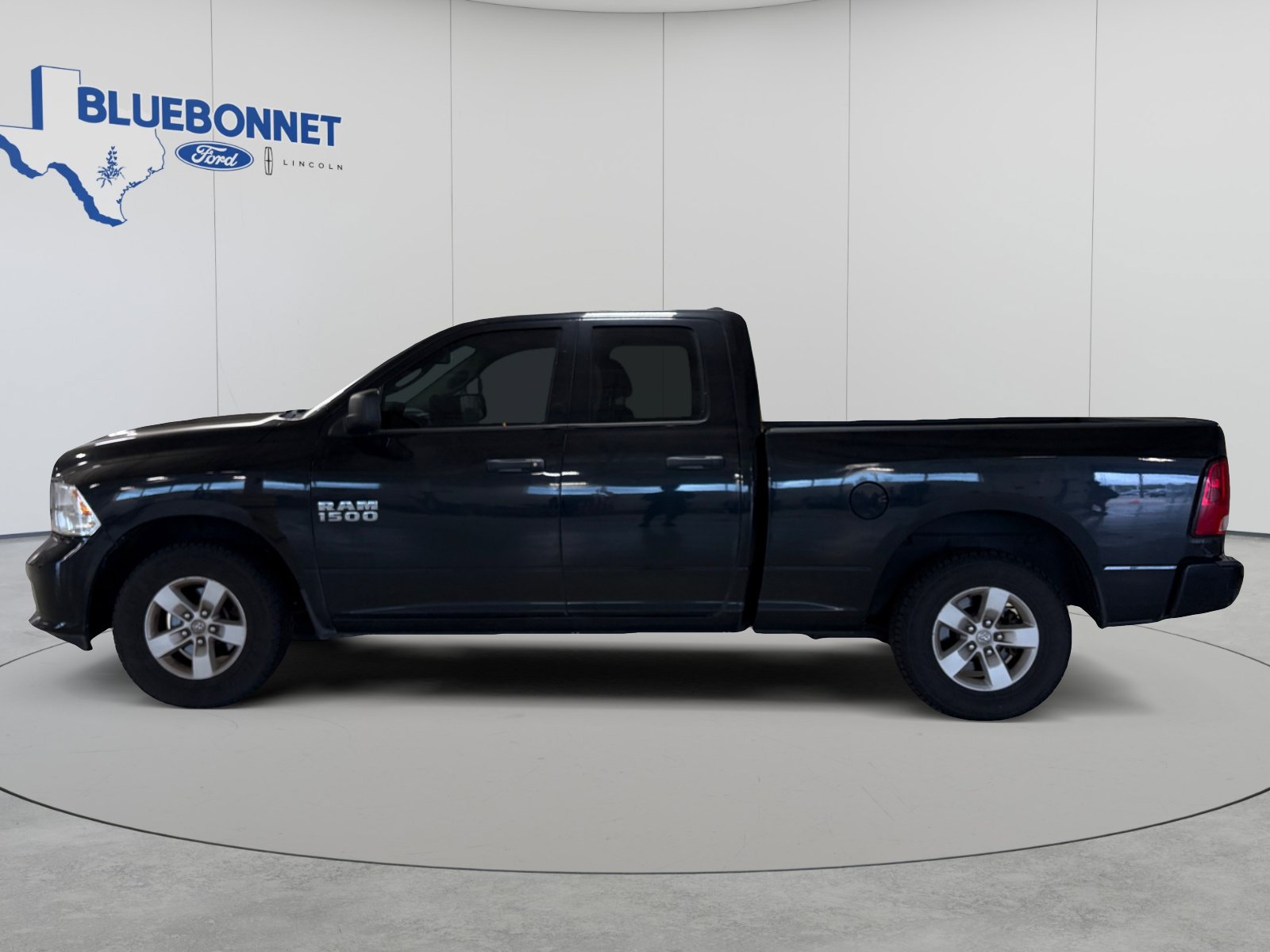 Used 2018 RAM 1500 Express RWD image 8