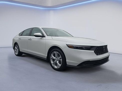 New 2026 Honda Accord LX image 8