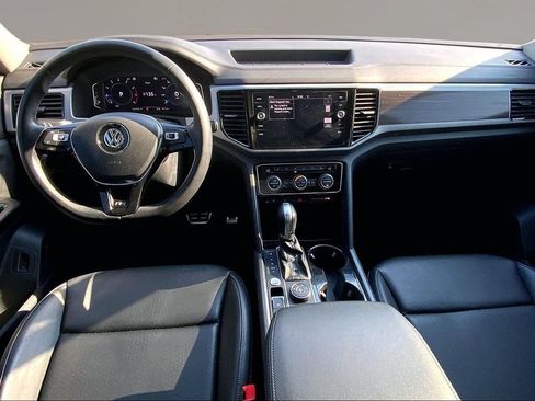 Used 2019 Volkswagen Atlas SEL R-Line AWD/4WD image 16