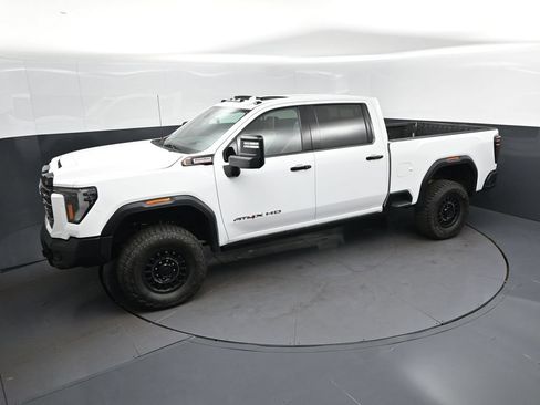 Used 2024 GMC Sierra 2500 AT4X w/ AT4X AEV Edition AWD/4WD image 33