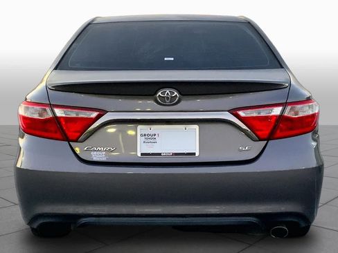 Used 2017 Toyota Camry SE FWD image 5