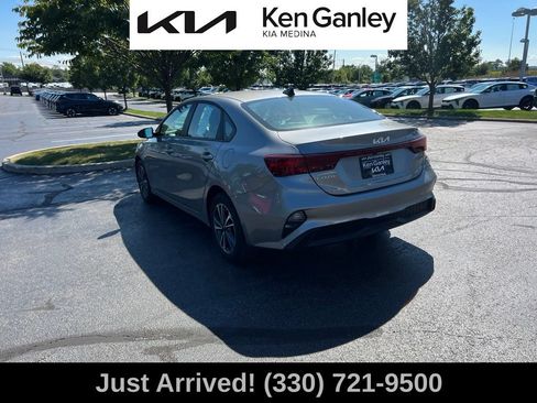 Certified 2024 Kia Forte LXS w/ LXS Technology Package FWD image 7