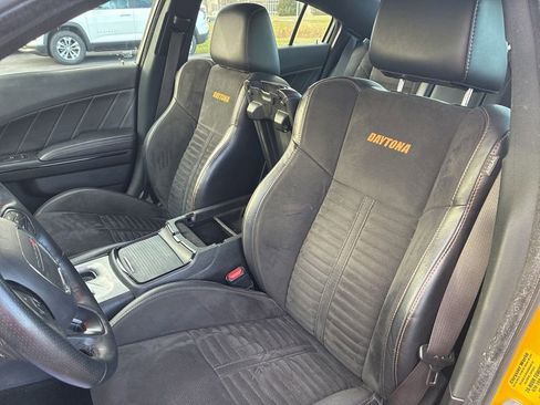 Used 2018 Dodge Charger R/T image 20