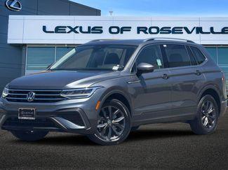 Used 2023 Volkswagen Tiguan SE w/ Panoramic Sunroof Package FWD video 1