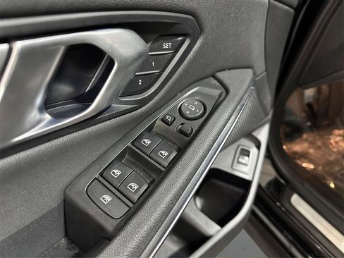 Used 2021 BMW 330i xDrive Sedan w/ Convenience Package image 30