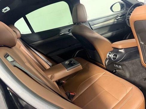 Used 2022 Alfa Romeo Stelvio Ti AWD/4WD image 28