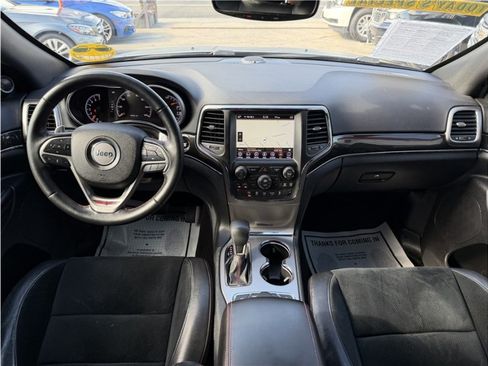 Used 2018 Jeep Grand Cherokee Trailhawk AWD/4WD image 28