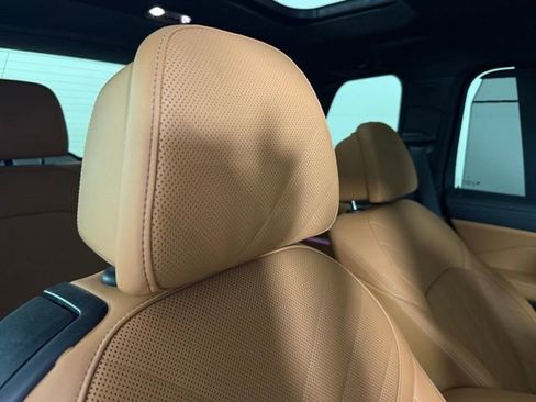 Used 2023 BMW X7 xDrive40i w/ M Sport Package image 30