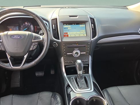 Used 2018 Ford Edge Titanium w/ Ford Safe & Smart Package FWD image 12