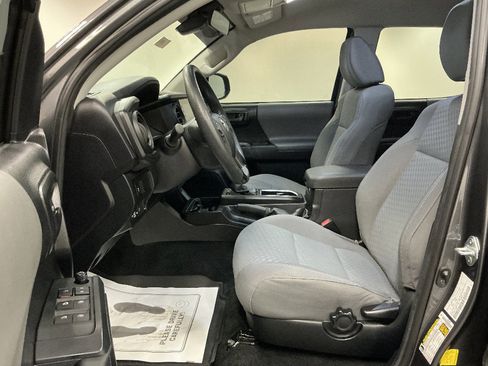 Used 2021 Toyota Tacoma SR AWD/4WD image 8
