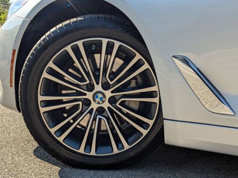 Used 2019 BMW 540i xDrive w/ Convenience Package image 31