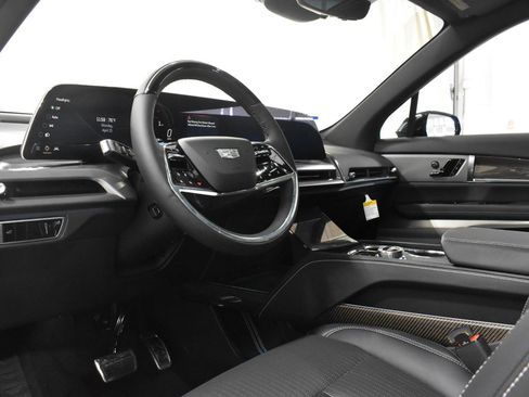 New 2026 Cadillac Vistiq Luxury image 6