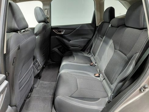 Used 2022 Subaru Forester Premium image 43