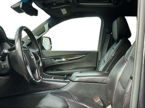 Used 2016 Cadillac Escalade Platinum image 10