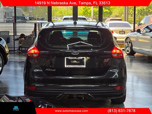 Used 2015 Ford Focus ST FWD image 11