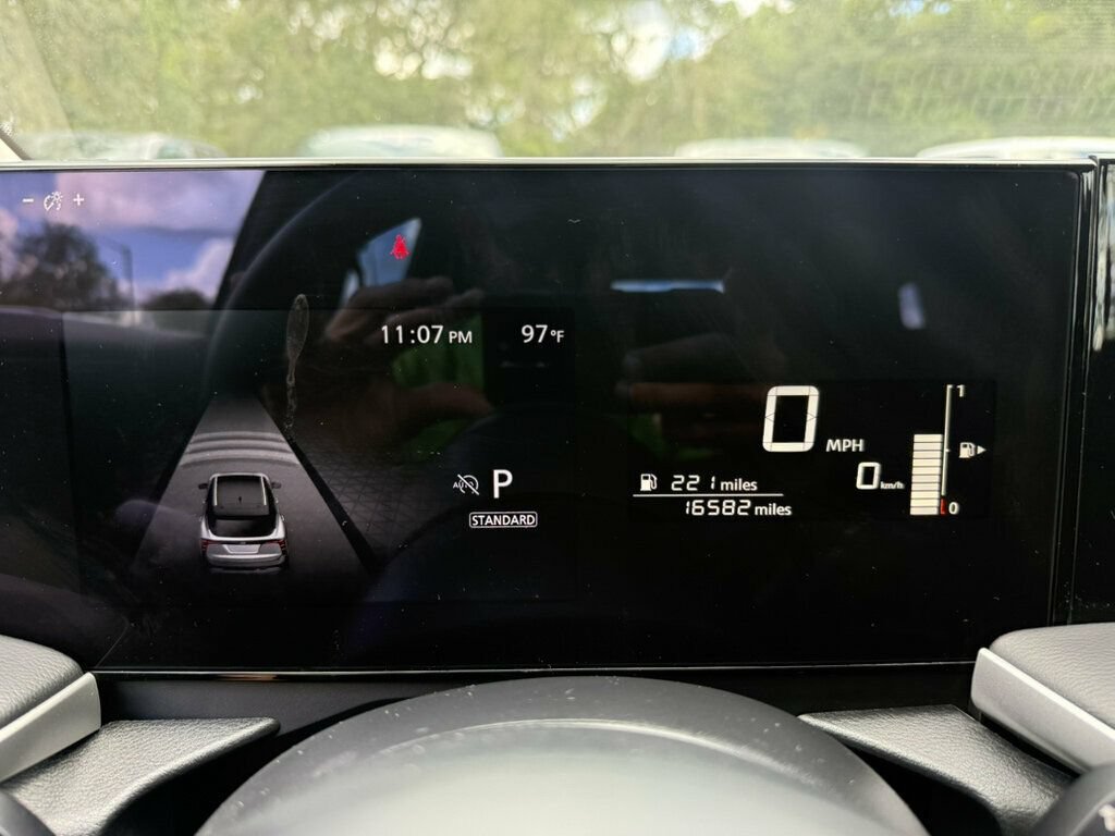 Used 2025 Nissan Kicks S FWD image 4