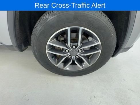 Used 2019 Jeep Grand Cherokee Limited w/ Luxury Group II AWD/4WD image 9
