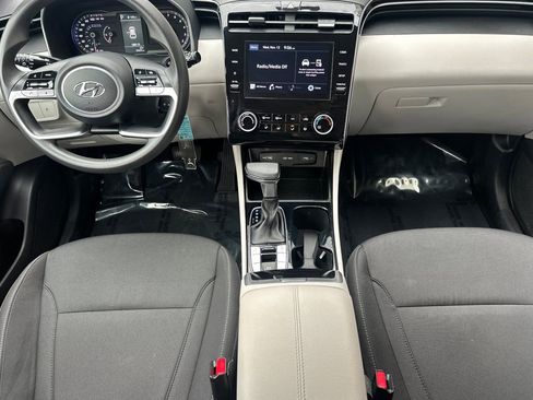 Certified 2024 Hyundai Tucson SE image 16