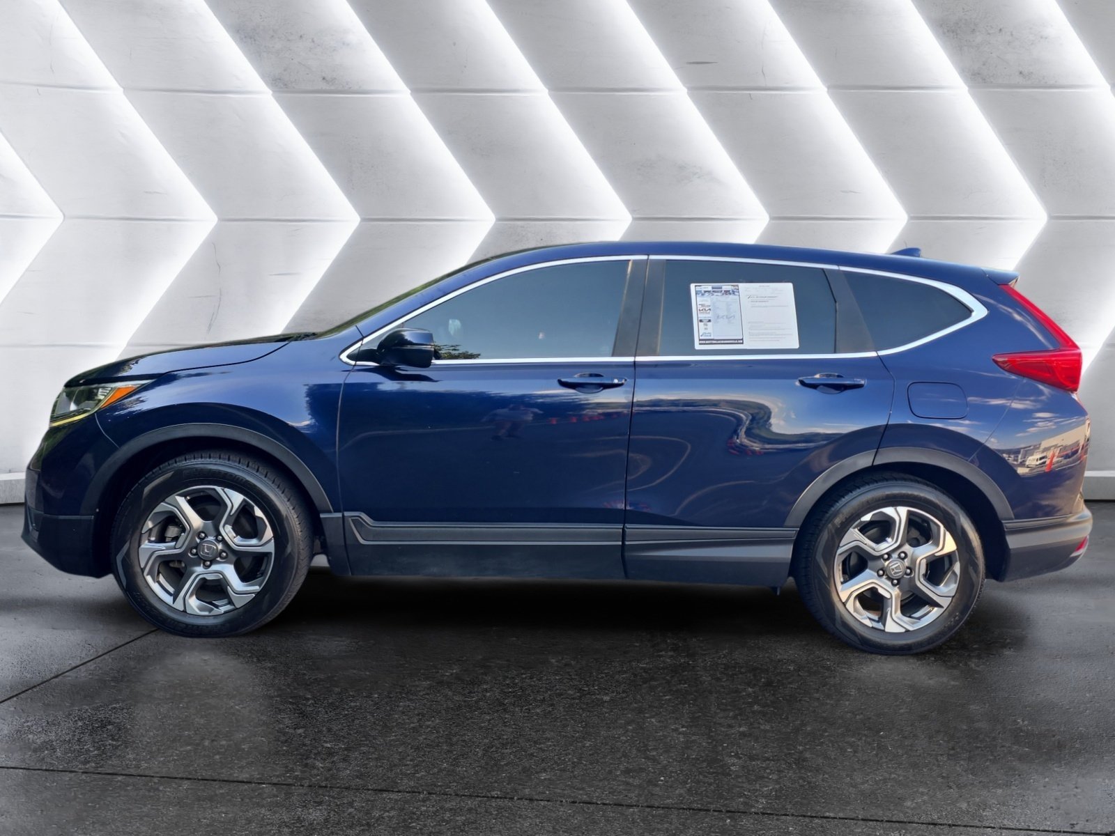 Used 2019 Honda CR-V EX image 2