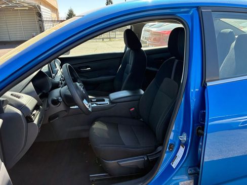 Used 2025 Nissan Sentra SV image 24