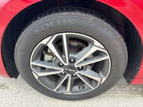 Used 2024 Kia Forte LXS w/ LXS Technology Package FWD image 14