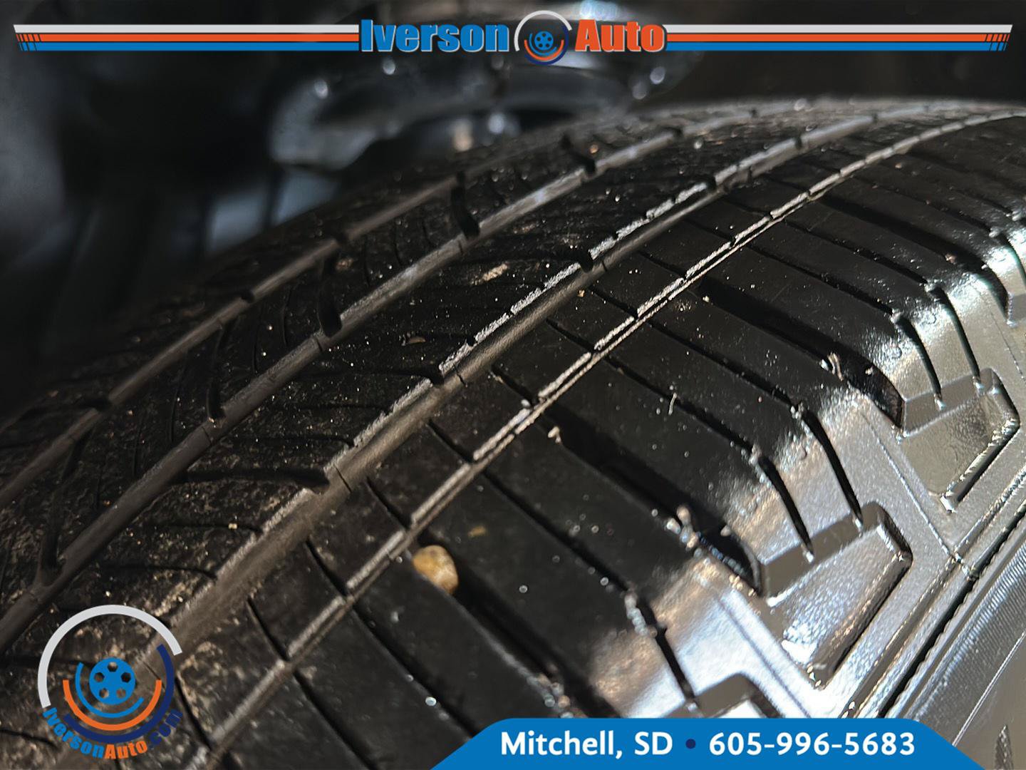 Used 2025 Ford Explorer ST-Line AWD/4WD image 11
